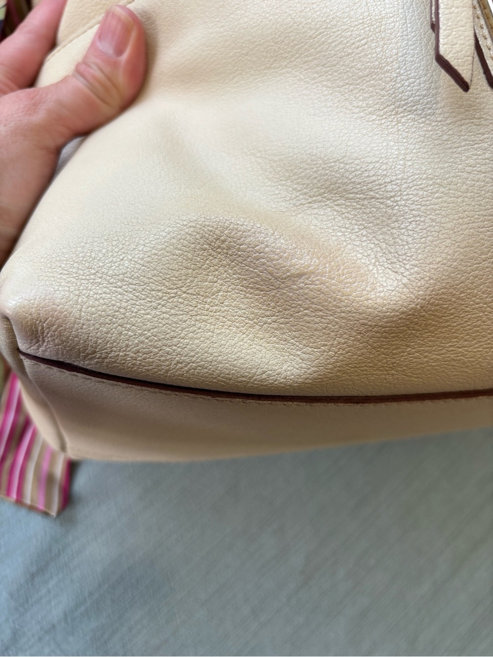 Dooney & Bourke Ecru Cream Pebbled Leather Shoulder Hobo with Colorful Scarf - Picture 8 of 16